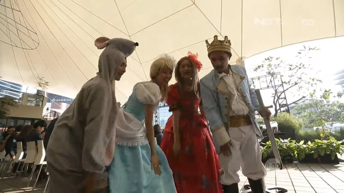 TheEast_Family's tweet image. Semoga sukses untuk #TeamGista! #TheEastHalalBihalal