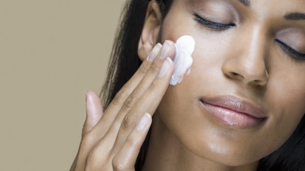 HealthFacts9's tweet photo. The best anti-aging night creams, according to dermatologists https://t.co/jPAk7EMCxN https://t.co/81Wlfc7sDi