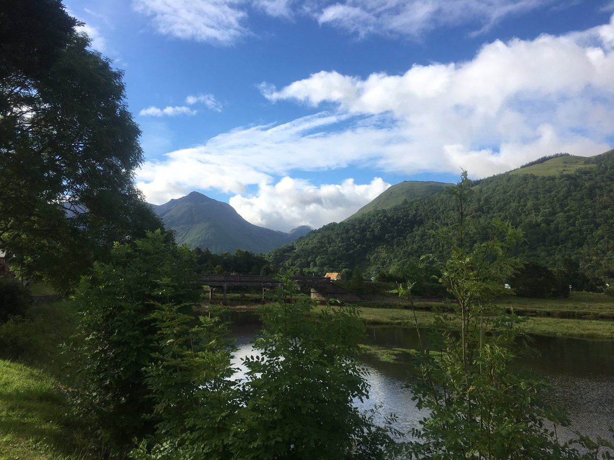 FunkyEllas's tweet photo. There's just something magical about Glencoe #Scotland #scotspirit @glencoemountain https://t.co/83HsX6PDlP