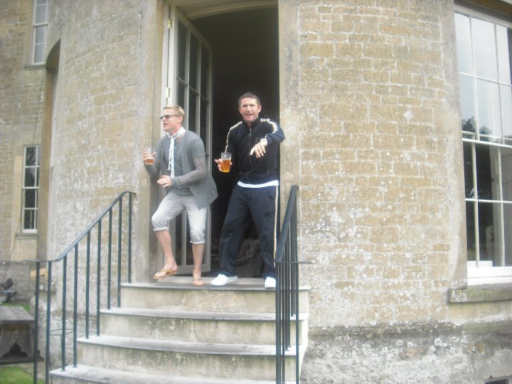Happy 37th (!) birthday Robbie Keane. Here he is in one of the greatest photos ever taken. 
