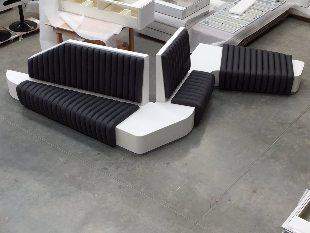 BulgaroHome's tweet photo. The beautiful new bench seating for #F1 new HQ in London #BulgaroInteriors #BulgaroHome #vivabulgarorevolution https://t.co/V83alGlEHU
