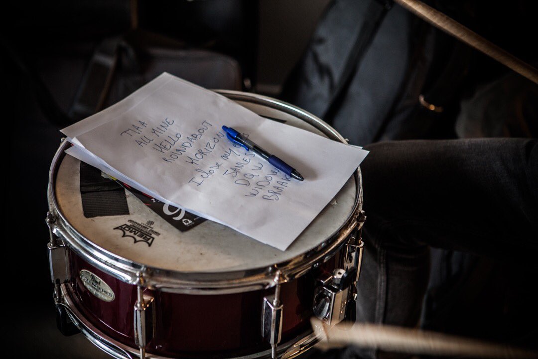 ILMNofficiel's tweet photo. Set list ... C'est laquelle ta préférée? #live #ilmn #setlist #band #pop #rock https://t.co/WMsHkOO7yl