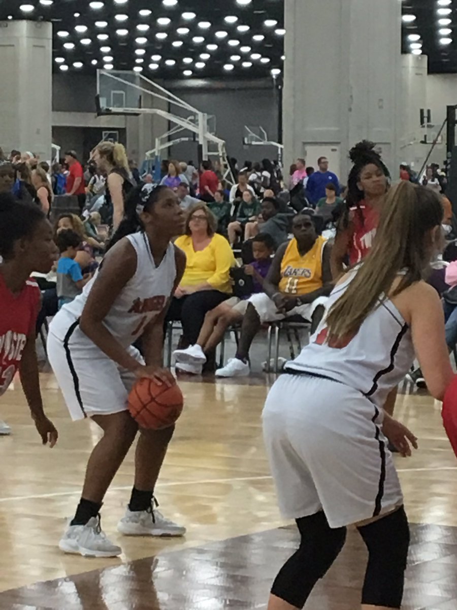 3CBBALLMedia's tweet photo. '19 6' F, Jeyla Smith (Kenner Angels 15U) - Strong , Athletic , runs floor well, high upside https://t.co/kXf2IdbsDD