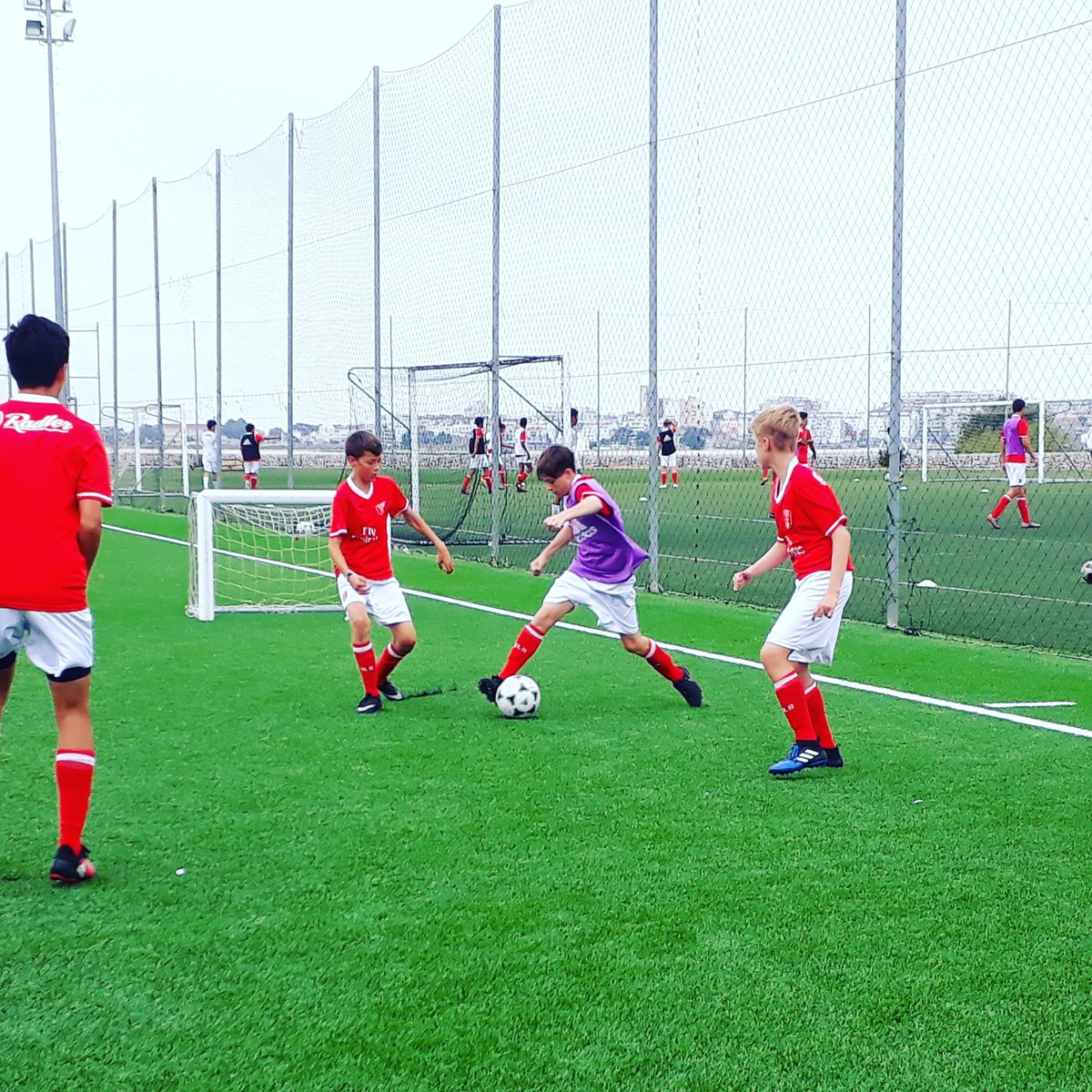 coerverleinster's tweet photo. The players finished the week off with SSG & awards ceremony in the Benfica campus. #coerverSLB #globalpartner #adidas #neverfollow https://t.co/AYifn9CQCd