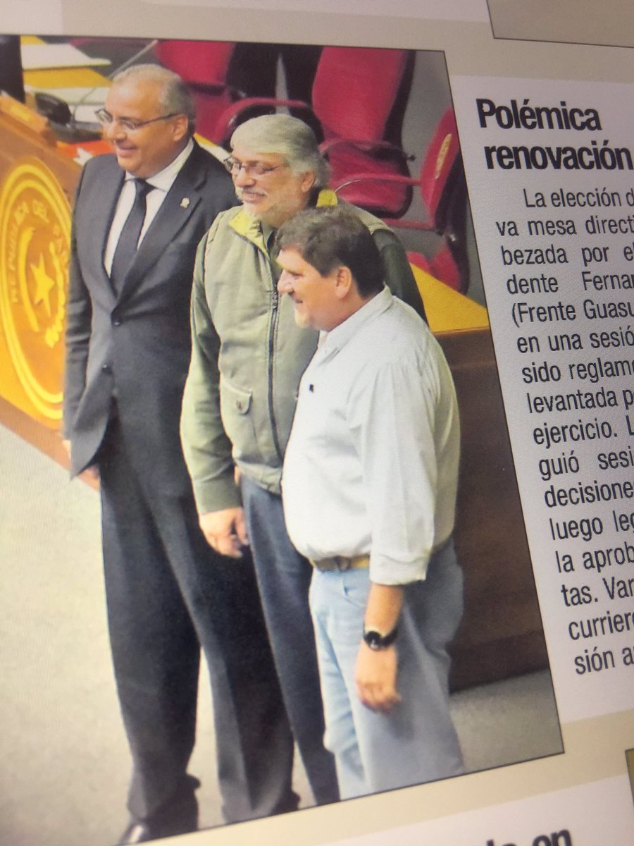 pijaspy's tweet photo. EMPLEADOS públicos que hay que rajar a PATADAS. P.I.J.A.S. todos!! Paraguayos que dan vergüenza. Puros MIERDAS!! https://t.co/NJB88IqLbB