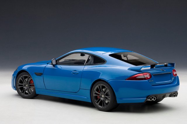 MiniaturasCL's tweet photo. #Miniatura #Jaguar #XKRS #Coupe color azul. Precio: $126.000 en https://t.co/pT0G4v33vY #Drivers #DriversChile #Diecast #Miniaturas #Chile https://t.co/XFk46l2c7M