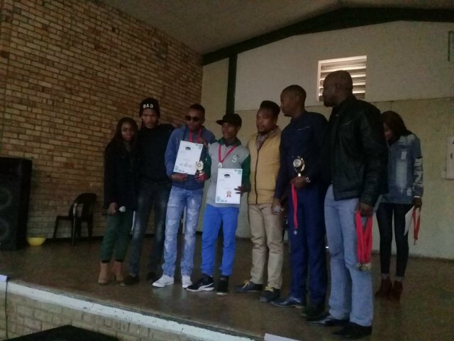BonangTakeAways's tweet photo. #MomegaBokamoso x #Ventersdorp x #Music #Singing #Rapping #RaggaDamdee x #Photography x #Tshing #NorthWestPovince. https://t.co/S4X0h7XNG1