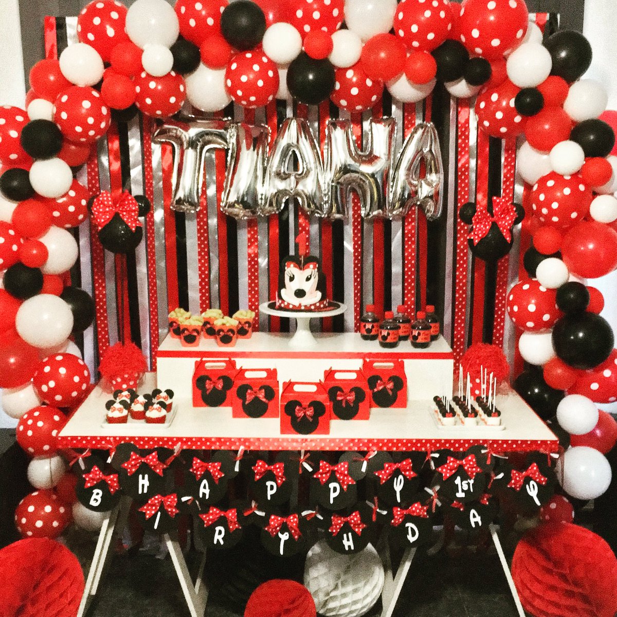 eld_sa's tweet photo. Red Minnie Mouse Dessert Table for a 1st Birthday! #1stbirthday #styleddesserttable #capetown #capetownsouthafrica #eldsa #everylittledetail https://t.co/MLxe3o8xCe