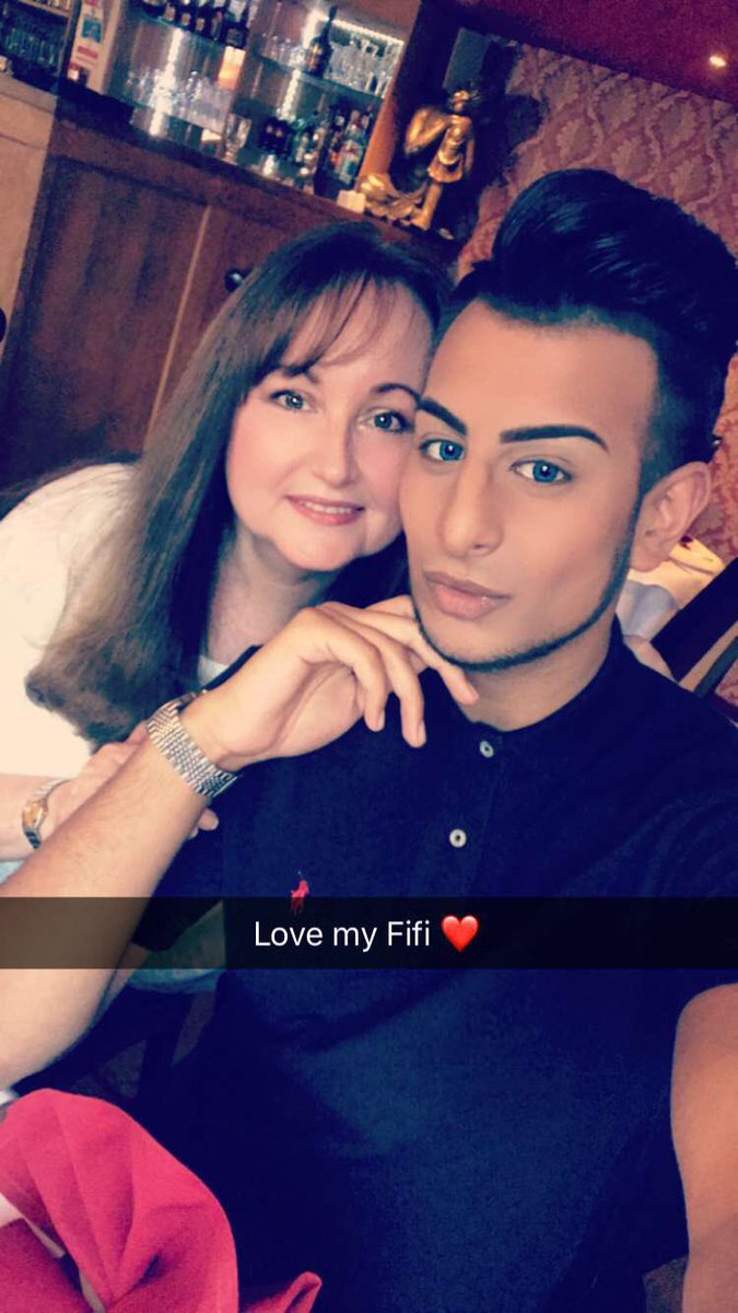 FionaShepperson's tweet photo. At charity meal with @ekram0987 at his lovely Meghna restaurant! Thank you! #socialinvestment @NBSEastofEng https://t.co/yNnnwztcix