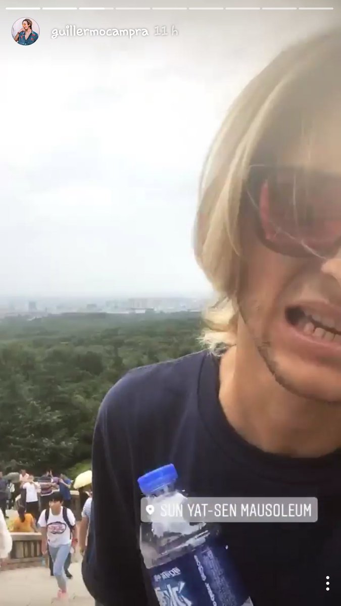 anyigarcia_Mel_'s tweet image. Aquí el guapo de @guillermocampra ❤ y el chico de la capucha ahora alias Flash por subir corriendo esas pesadas escaleras @MeeeeeeeeL_ 💙