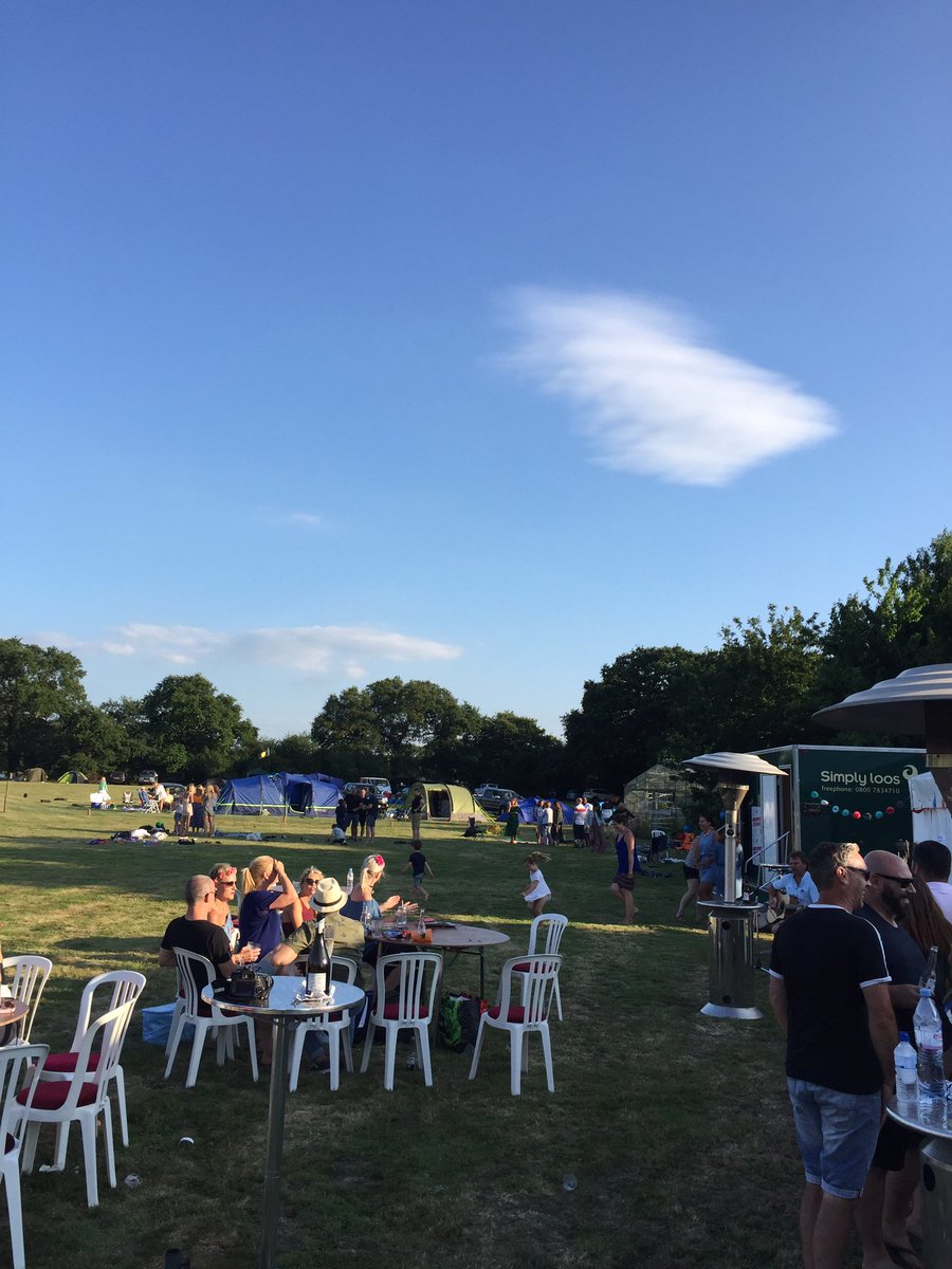 All setup for tonight's Garden Charity event. This weather couldn't be any nicer ☀️😎 #Mobile #Djs #Essex