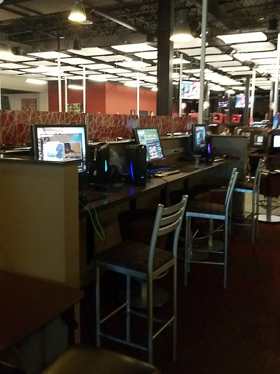 VETS PLAY LIVE tweet media