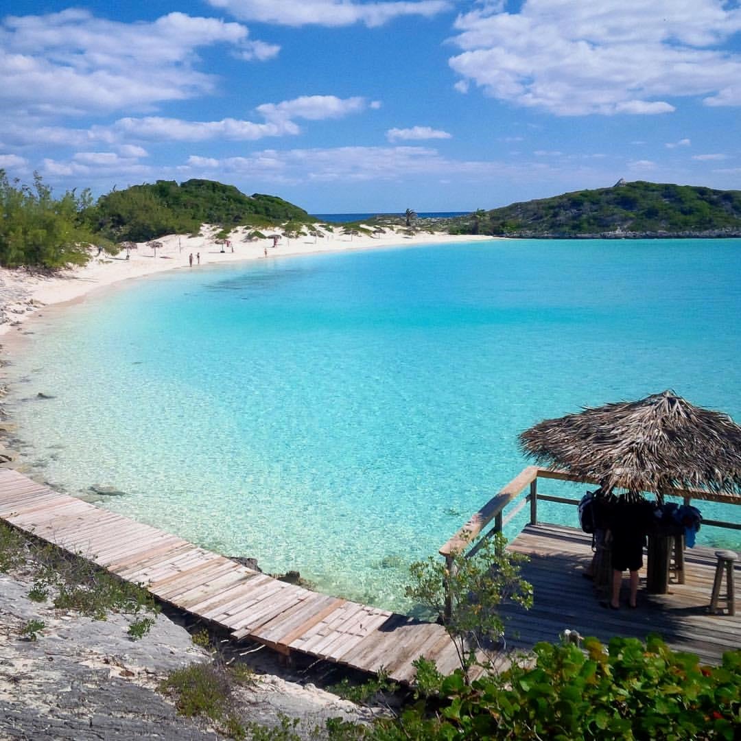 styleonpicture's tweet photo. Tag who you'd explore with!The Bahamas. 🌟 🌟. https://t.co/cCgqjJ9zAg