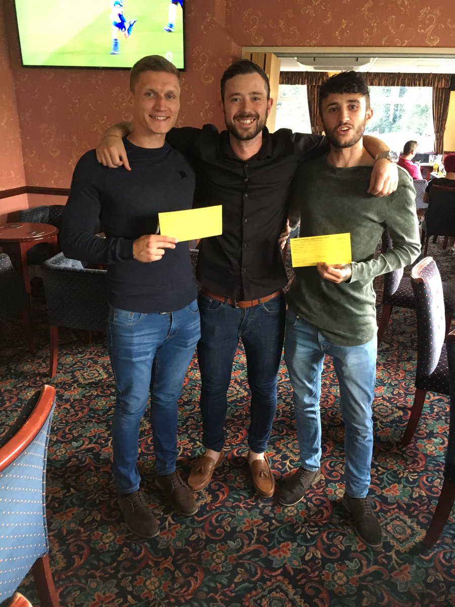 HaunchwoodSFC's tweet photo. New signings at the ready @MarkNissenn @Yarw00d will they turn up though? #ravers #saturdaytosunday https://t.co/iSRJtOaMIL