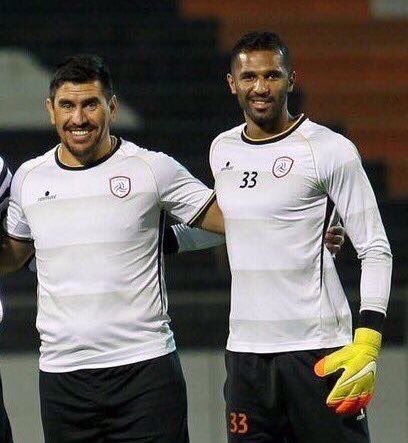 Rabanalsafena's tweet photo. مدرب الحارس الاورغوياني فرناندو بيريز 
يصل للمعسكر ويبداء التدريبات مع الفريق 
بقيادة المدرب سيرغي ربيروف ..#الأهلي https://t.co/OYStgJNuo1