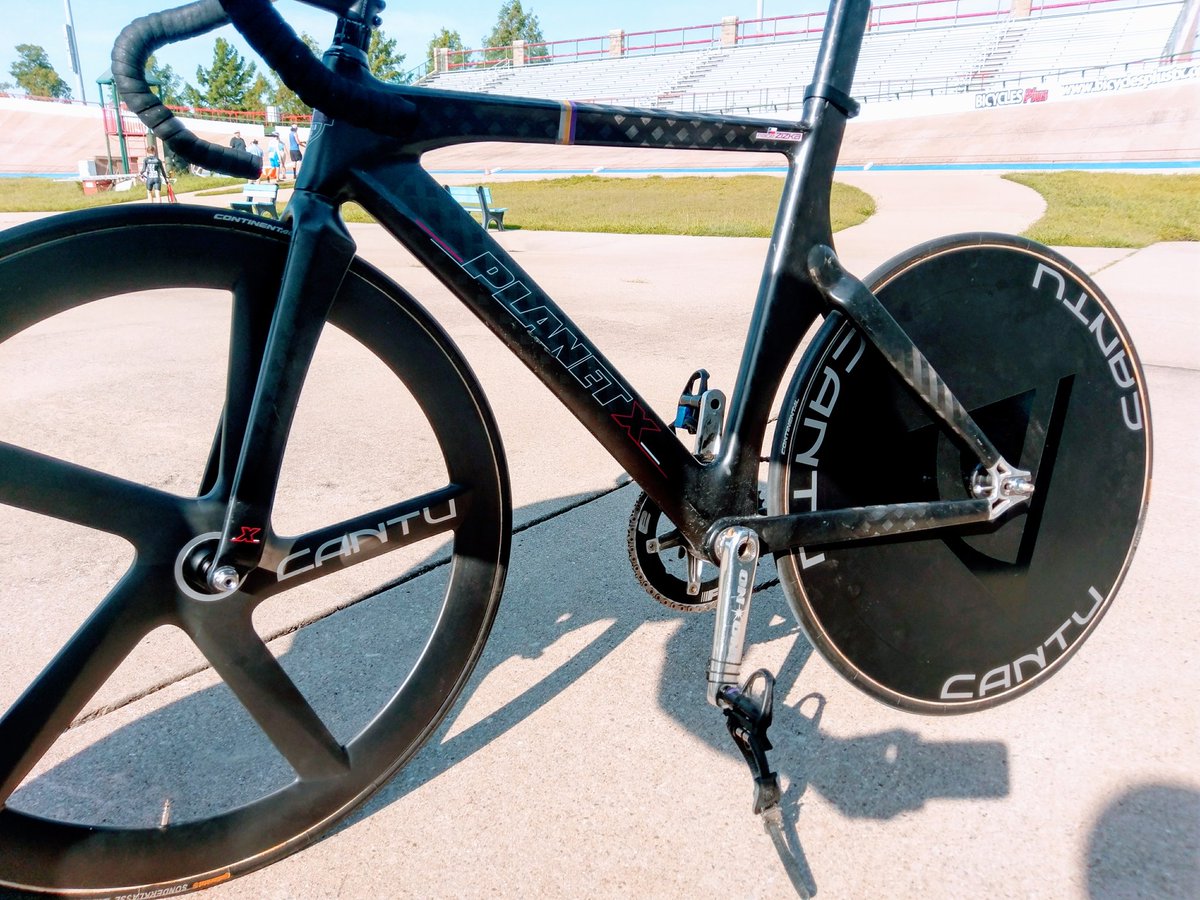 TomZizkaFox26's tweet photo. #RamPaige rockin' some killer @cantu_wheels on loan at the Texas @Superdrome ...hunting for a State Championship. https://t.co/G4ow1I7dOB