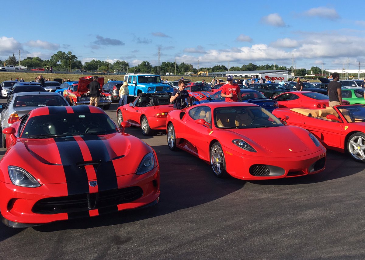 tylerjruby's tweet image. Looks like I parked in the red section. Just hanging out with a bunch of #motorcity locals