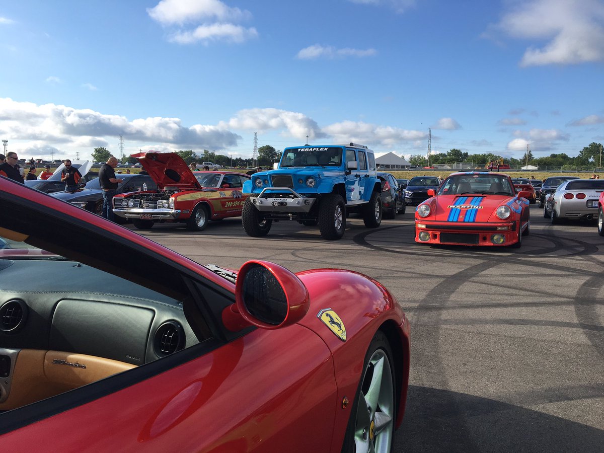 tylerjruby's tweet image. Looks like I parked in the red section. Just hanging out with a bunch of #motorcity locals