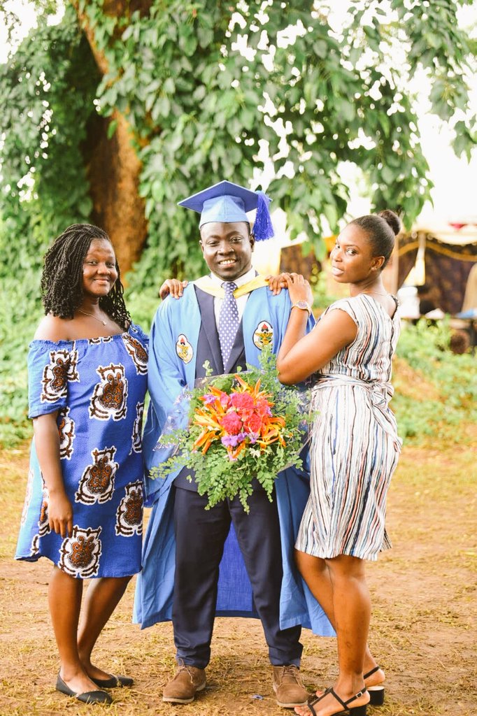 ONEKEPLER's tweet photo. Master of philosophy bagged.. Now onto a permanent head damage me thinks. Thanks doc @quasiadu for ur part in this journey https://t.co/NXKZzypcci