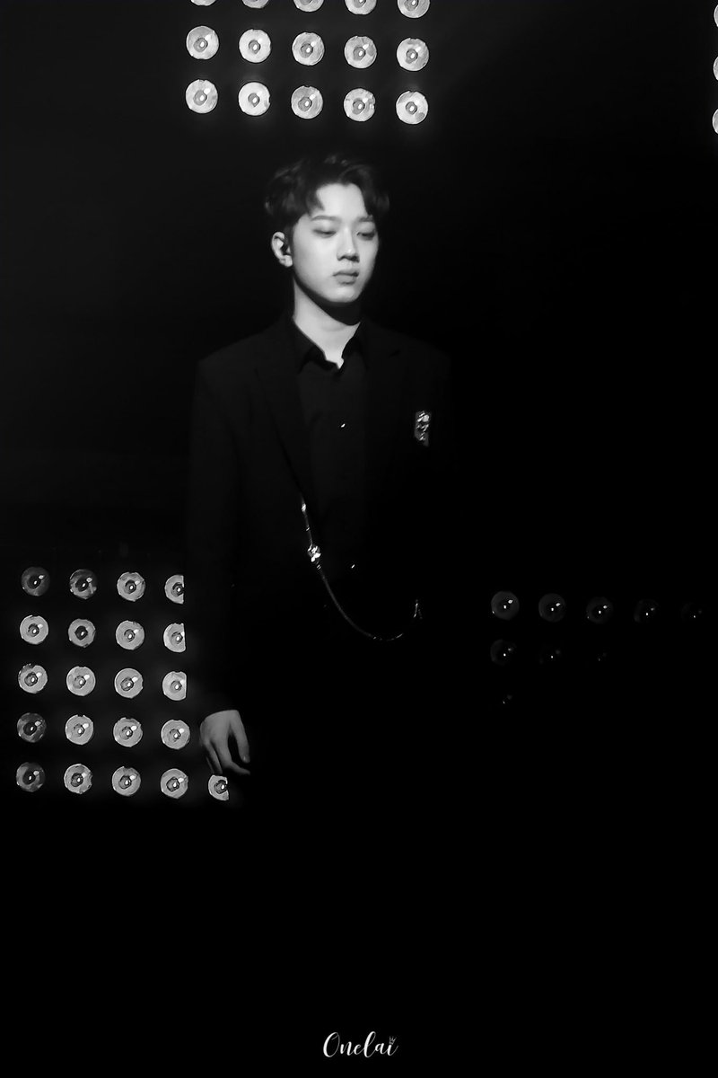 ONELAI0310's tweet photo. 170702 Final Concert HQ 4p
#라이관린 #Wannaone #Wannable #LaiKuanlin #赖冠霖 https://t.co/XyiwCVBd2R