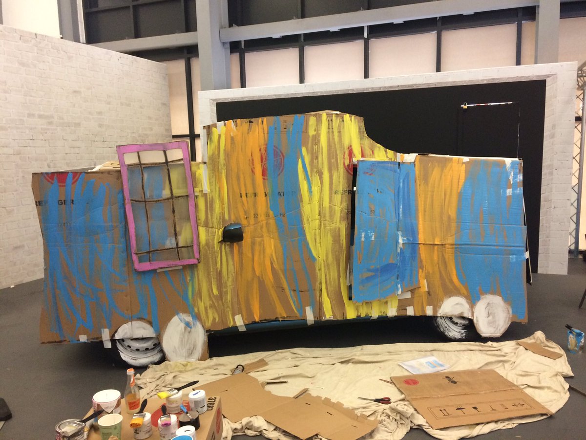 fliss_quick's tweet photo. Gary Ghostbuster nearing completion: #Cartists https://t.co/wUvAi56Y1O