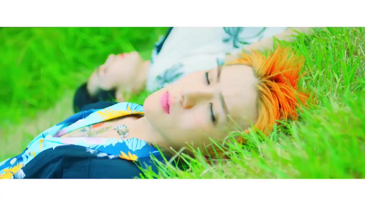 seokphile's tweet photo. I'm in love with the colors #kokobop https://t.co/RAMM63Dm26