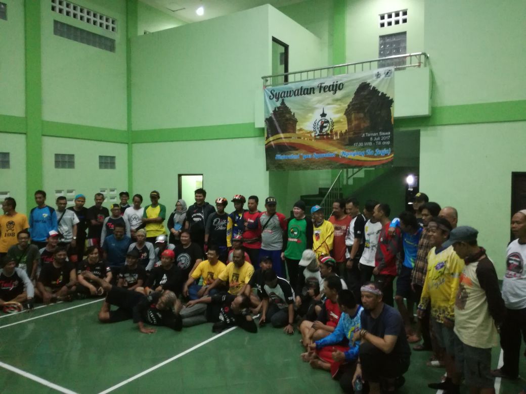 60 peturing dari Jawa barat singgah dan disambut goweser Jogja... #satusepedasejutasaudara