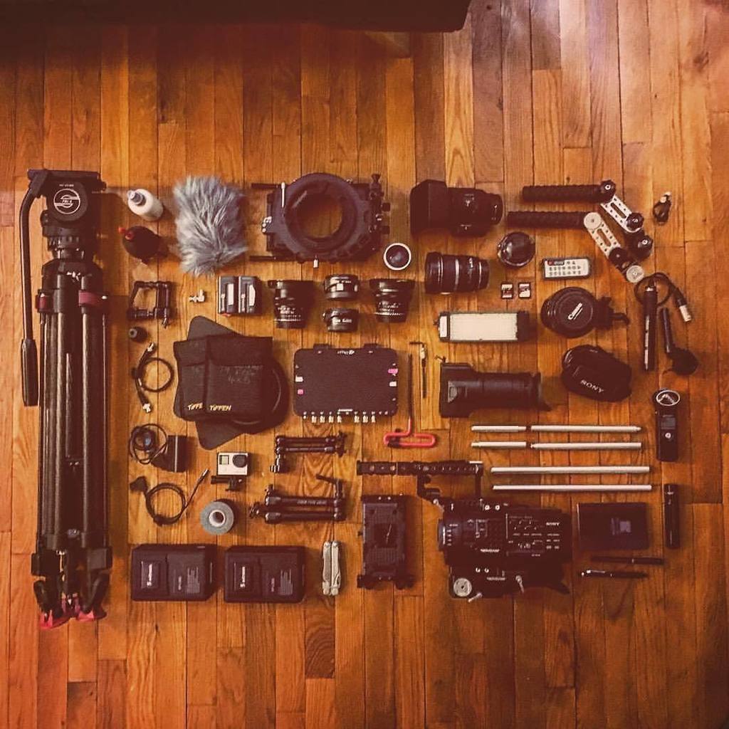 myvideobag's tweet photo. Follow @jaacinema
・・・
Let’s do this! #cameras #video #cinema #fs700 #sonycamera #sachtler #4k #convergentdesign #gopro #movcam @movcam #z… https://t.co/A2Z8jsbNLS
