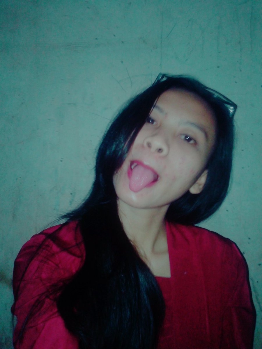 nisaaaa25's tweet photo. Malem minggu? Alahhh orang uruss 👅 https://t.co/BMg9MCNWQy