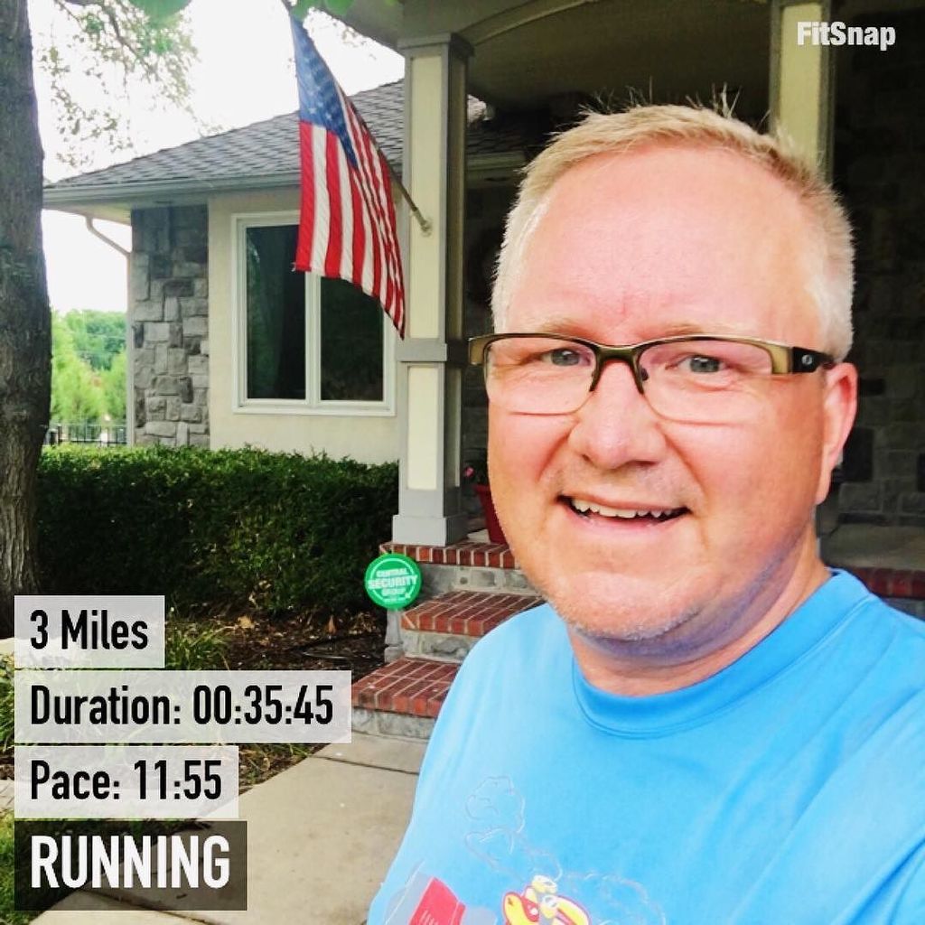 BurkeRuns's tweet photo. More > https://t.co/5Hui8AbR7i Week 1/18 of #hansonshalfmarathonmethod day 3 - easy 3 miles. Hot and humid but still felt good this mornin… https://t.co/XOB2vyOYCF