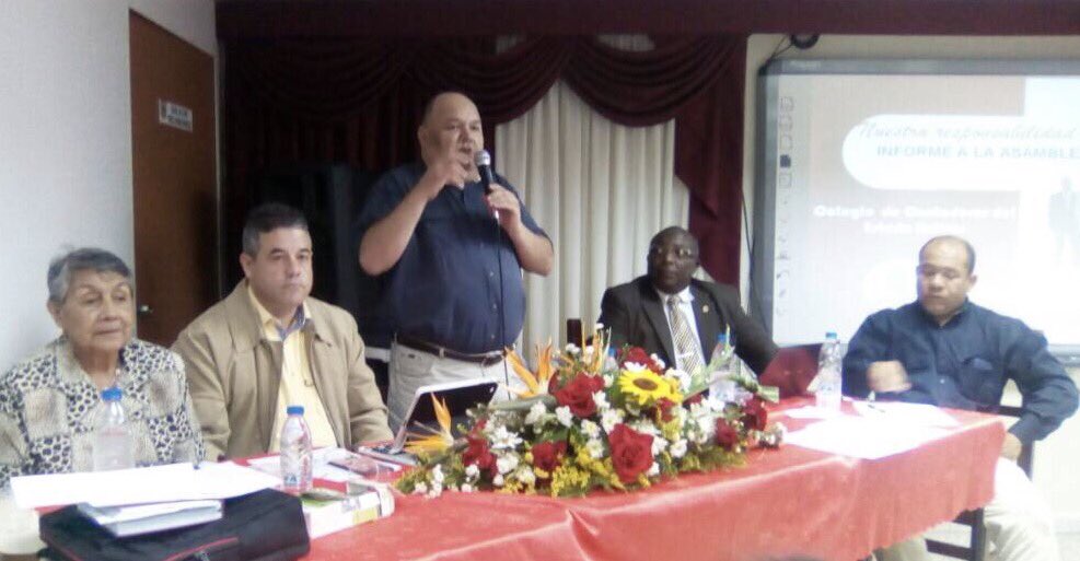 raulgilarias's tweet photo. Hoy trabajando x el GREMIO de Contadores,Asamblea Ordinaria del @ccpebolivar @FccpvOficial @eltributario @igorwilliams @wlagc @luisveloznet https://t.co/2hd54Gadid
