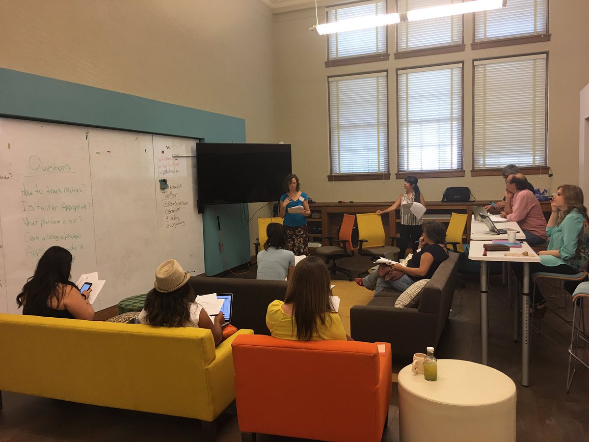 lexipalmerCEO's tweet photo. These ladies are #kickingass at #KickAssSM https://t.co/ey10MkZpoF