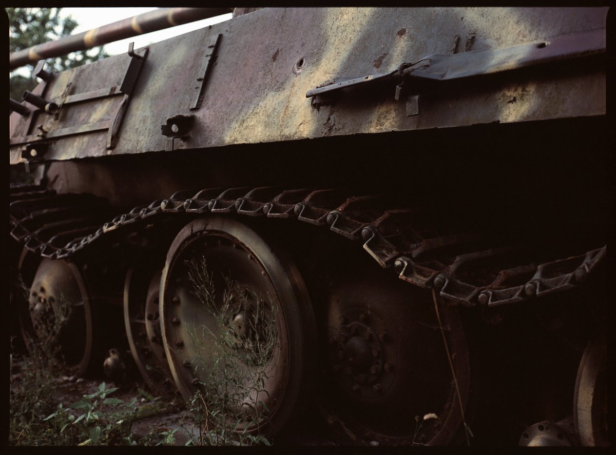 DirkBruyns's tweet photo. #SdKfz171 #panther #panzer #MAMIYA #m645 #80mm #AGFA #homedeveloped #Canoscan #8800f #Grandmenil #Belgium #BattleOfTheBulge https://t.co/E4fbhcbpSh