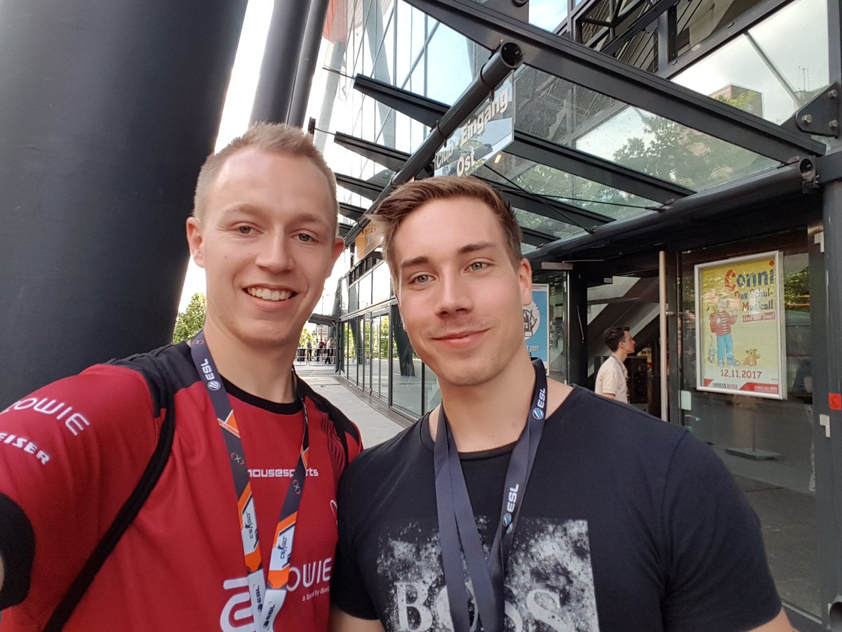 FireFighter263's tweet photo. Danke fΓΌrs Foto :) #ESLOne #ESLONECOLOGNE #Tweeday https://t.co/QwDk2N2RVX