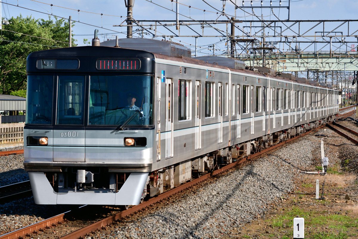 やまぶき A Twitter 東京メトロ03系の系色 U S O Train やまぶき A Twitter 東京メトロ03系の系色 U S O Train