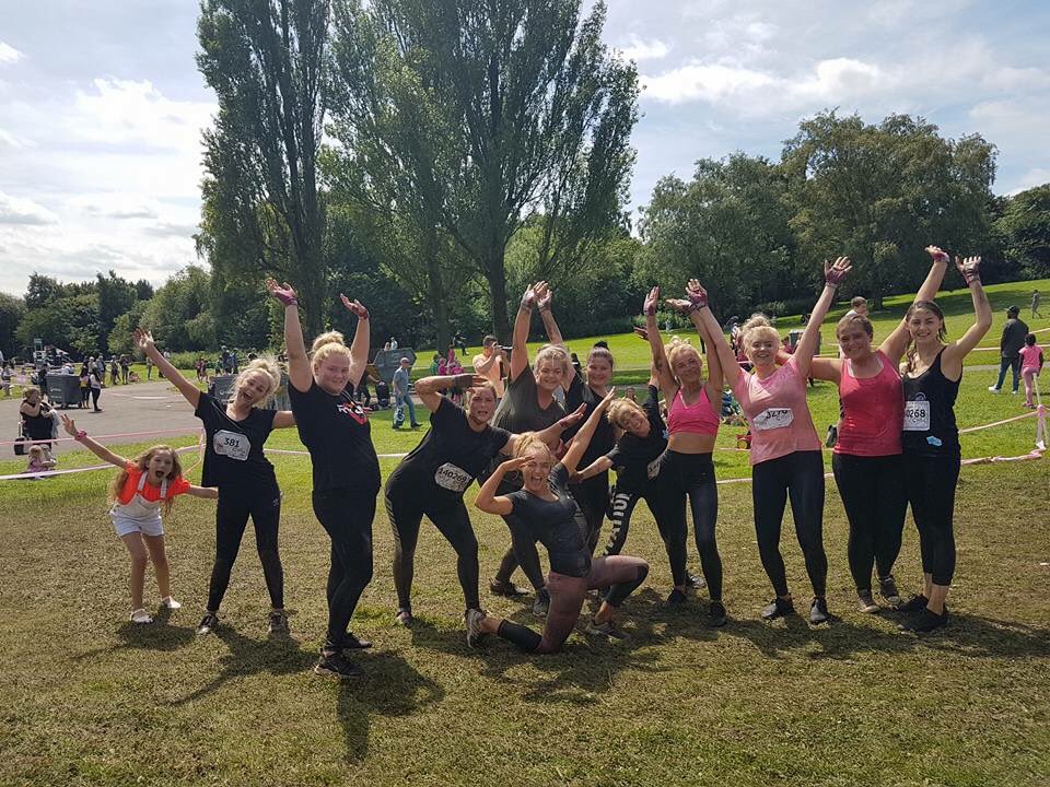 RFCancerFight's tweet image. Well Done to all the Girls involved in #PrettyMuddy for #RhiannasCancerFight!🙌🏻💯 #TreatmentForRhianna #HereComeTheGirls #BeatingCancer