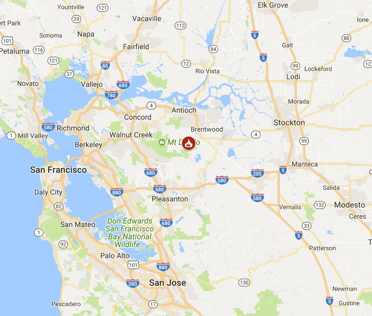 nbcbayarea's tweet photo. #BREAKING: @CAL_FIRE battling three blazes, spanning 240 acres, west of Brentwood; fire dubbed #DeerComplexFire. https://t.co/wCFrzPsG27 https://t.co/psRi7tcgd7