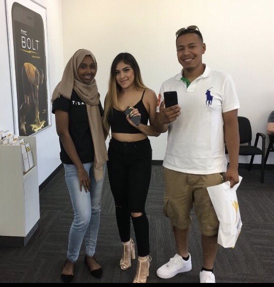 Deqa providing world class customer service! #BITW #WCTA @DCalzone77 <a href="/JGSprintWest/">JGSprintWest</a> <a href="/TeamTNT/">THE_TNT_TEAM</a>