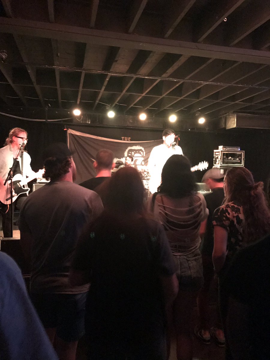 gangs814's tweet photo. After seeing @PKEWX3 again last it seems they are ready to take that next step with @SideOneDummy #arenashows https://t.co/FGayLrAQJL