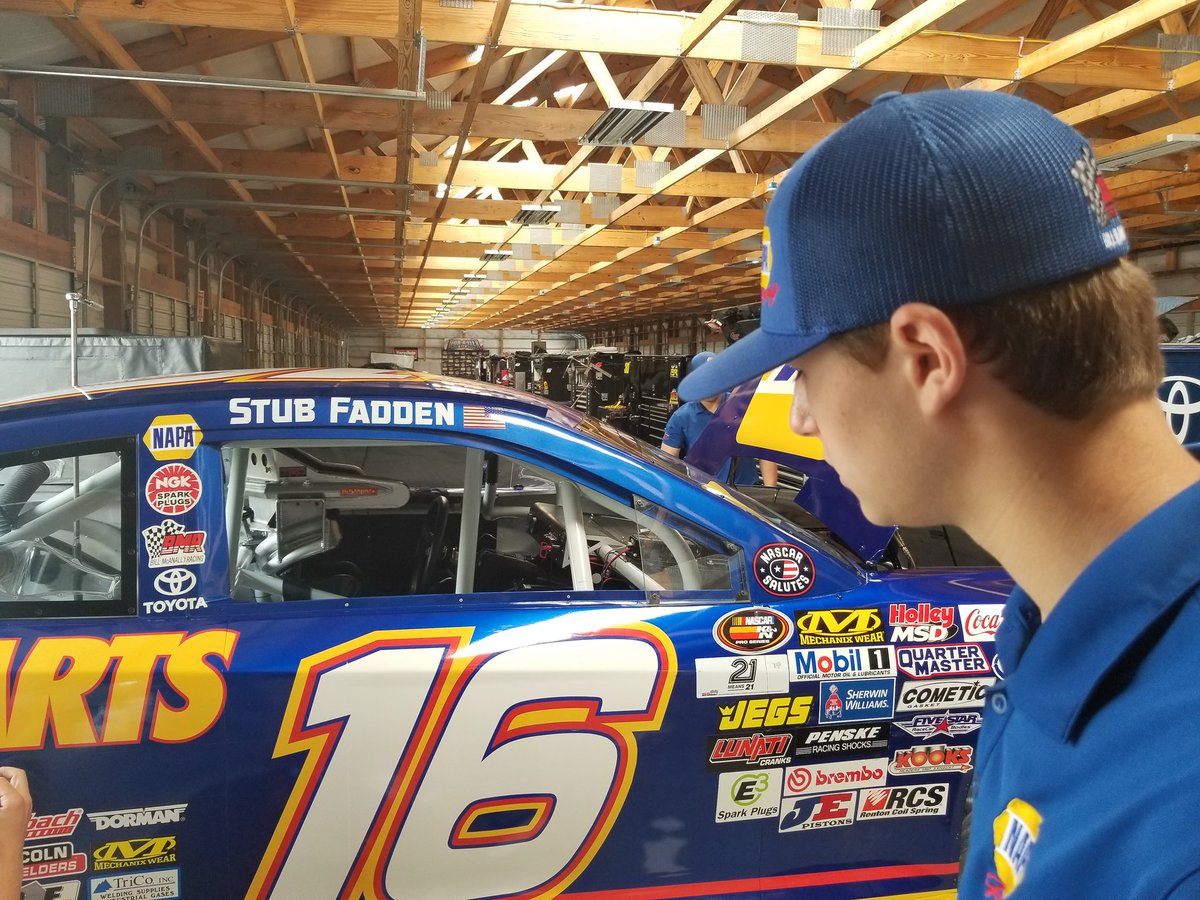 NASCARRegional's tweet photo. #NASCARNext @ToddGilliland_ honoring New England racing legend Stub Fadden on the @NAPARacing 16 at #ThompsonThrowback https://t.co/dVTj5NVAd5