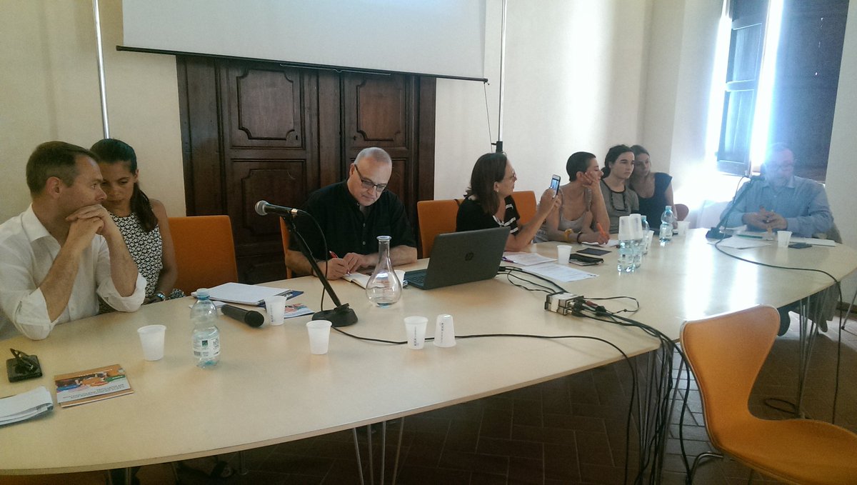 c'è una #Europa dei Municipi che ha a cuore i cittadini. #bilanciopartecipativo #barcelona #paris #milano #roma #portugal #iopartecipo