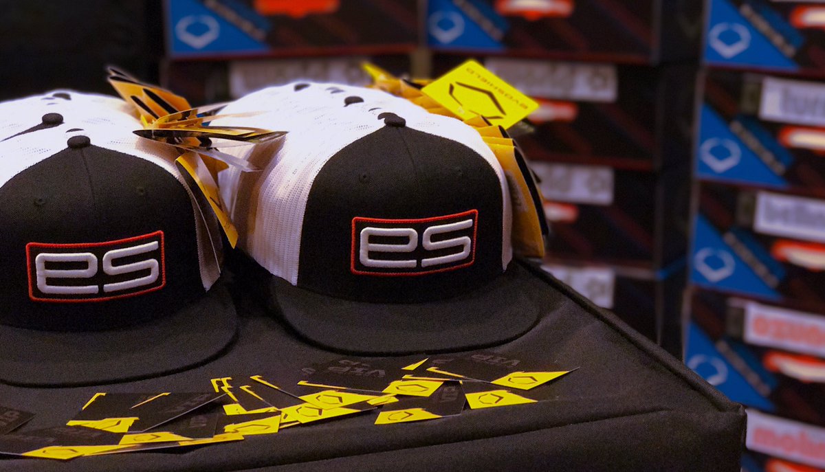 EvoShield's tweet photo. Retweet to enter for a chance to win a "Miami-exclusive" Evo lid! 🔥🔥🔥#ASG2017 #BAProspectPad https://t.co/SAURFenPfm
