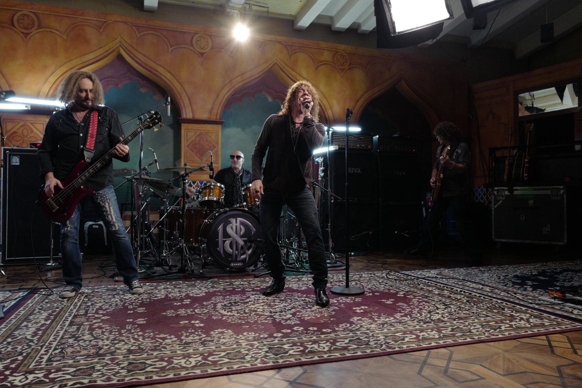 Heaven & Earth Band tweet media