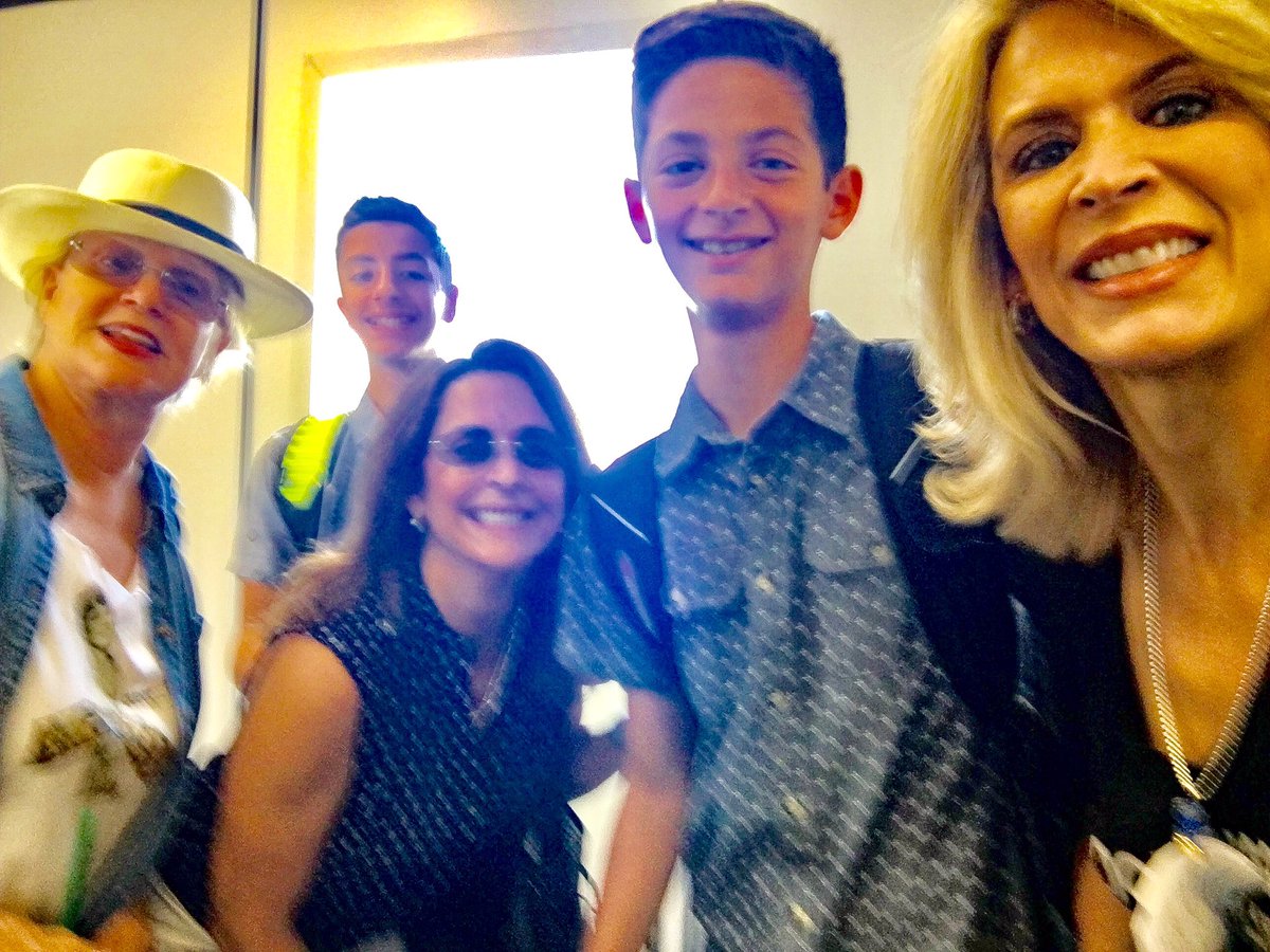 SharonGless's tweet image. Mexico bound! @DawnLafreeda @RFamVacations @LupitaCorbeil