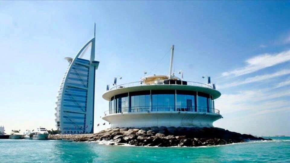 360dubai's tweet photo. Join us from 5pm and enjoy the unfiltered views of the Burj Al Arab and Dubai’s city skyline with our happy hour until 8pm. https://t.co/4GLxADnyNJ