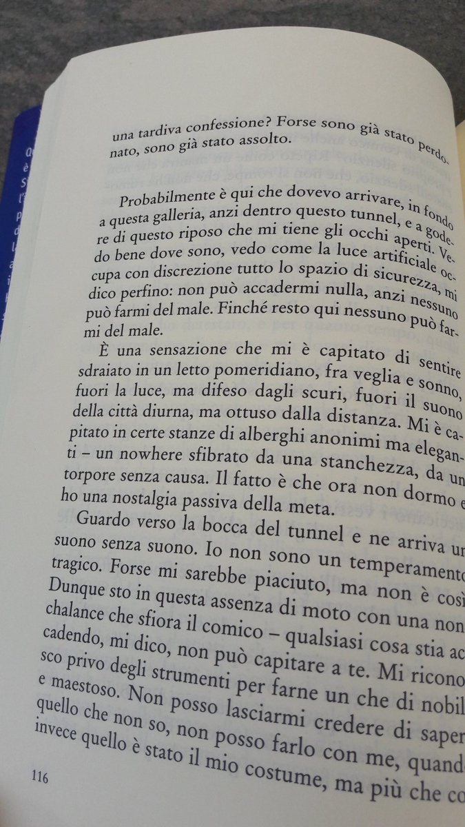 paolocalvani1's tweet photo. Una pagina a caso, la 116, di un romanzo molto poco scorrevole arrivato nella cinquina dello #Strega2017. https://t.co/rn9YBlJ0Jt