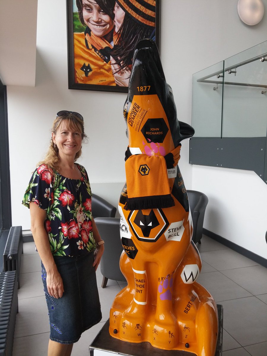 KarenLCollins's tweet image. So there are 30 Wolves statues to see so far have found 9 #Wolvesinwolves