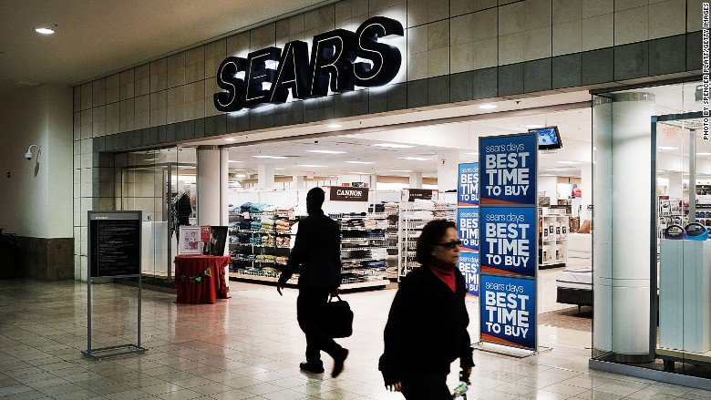 CNN's tweet photo. Sears is closing another 43 struggling stores https://t.co/INYNdLanOk https://t.co/Z9Ox6204Wh