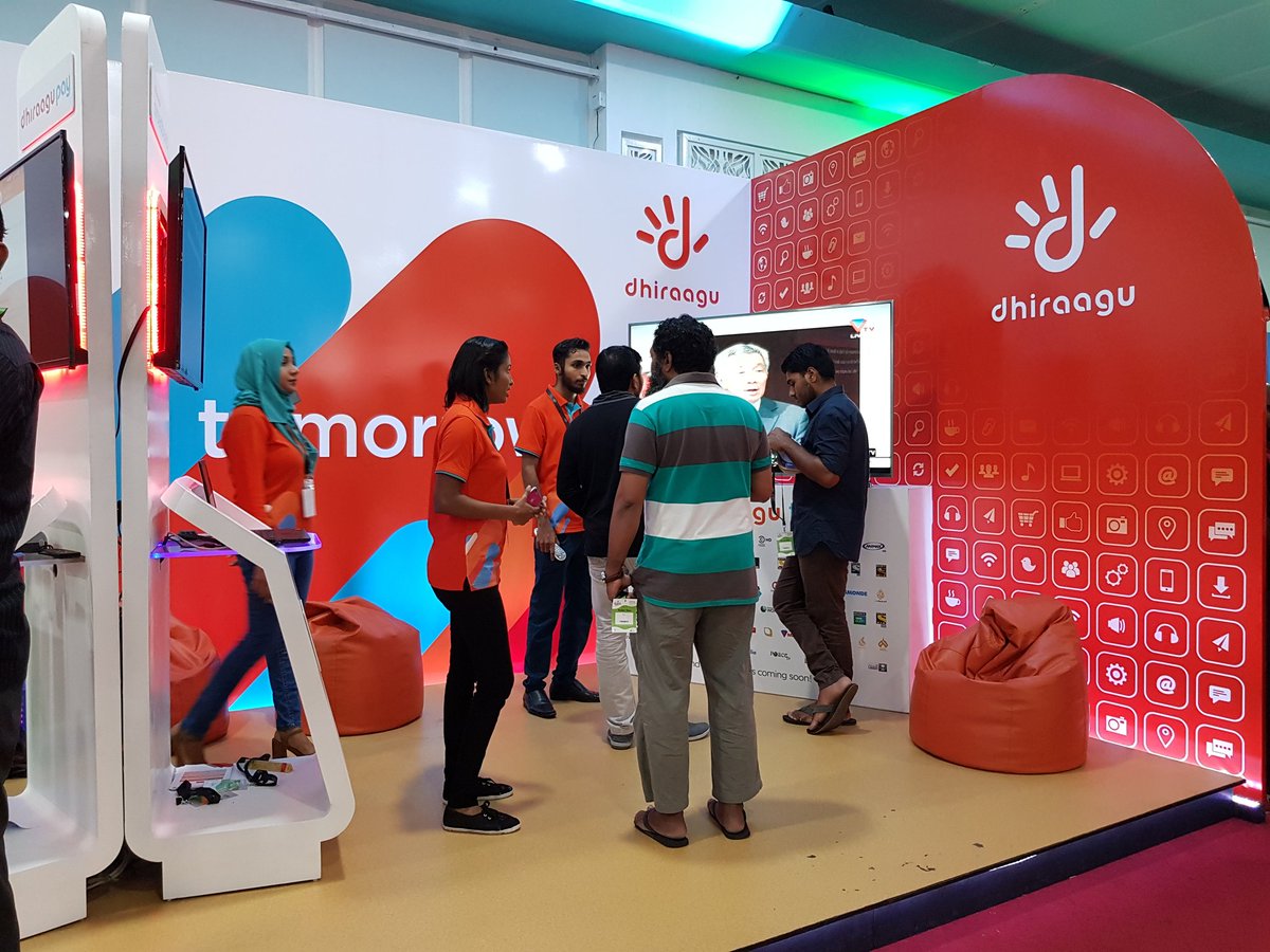 Sharaff__'s tweet photo. Visited @Dhiraagu stall #MFE2017! https://t.co/INCq6Mqogv