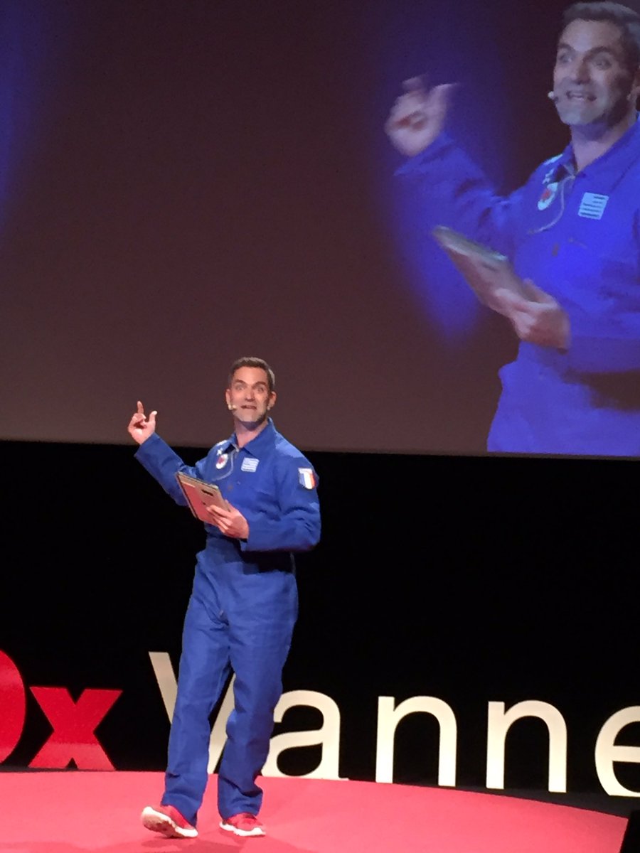 TEDxQuimper's tweet photo. Tiens tiens 😉 @sebchambres #TEDxVannes https://t.co/PvU5RzYwT0